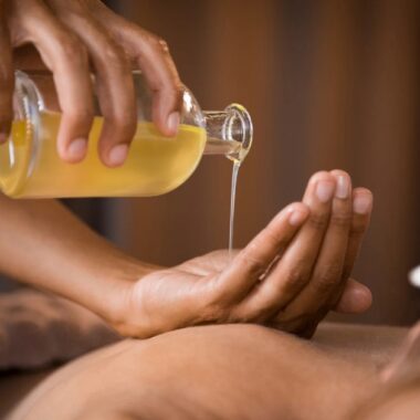 Massage Oils for Spring Relaxation – Say Goodbye to Dry Winter Skin